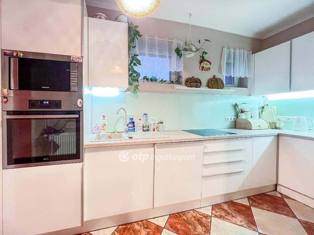 Eladó Ház, Tápszentmiklós