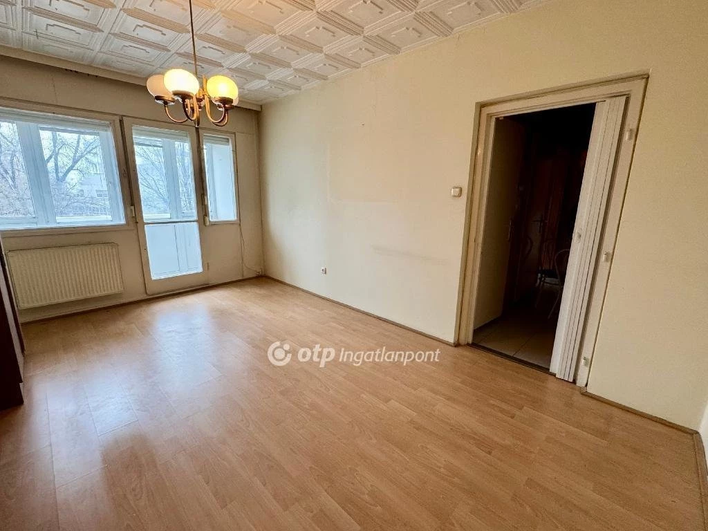 c3-1-name c2-20-name, Győr, Adyváros