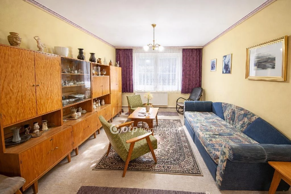 Eladó Lakás, Mosonmagyaróvár