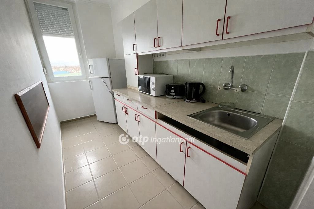 For sale brick flat, Mosonmagyaróvár, Cseresznyés utca