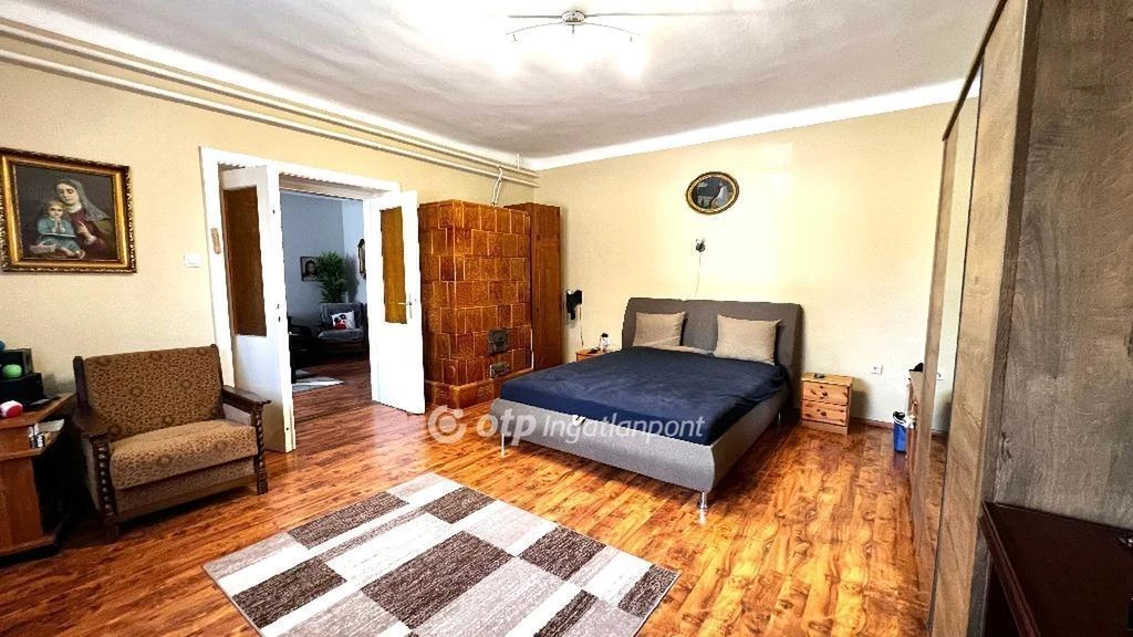 Eladó Ház, Öttevény