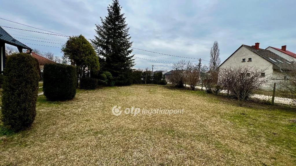 Eladó Telek, Töltéstava