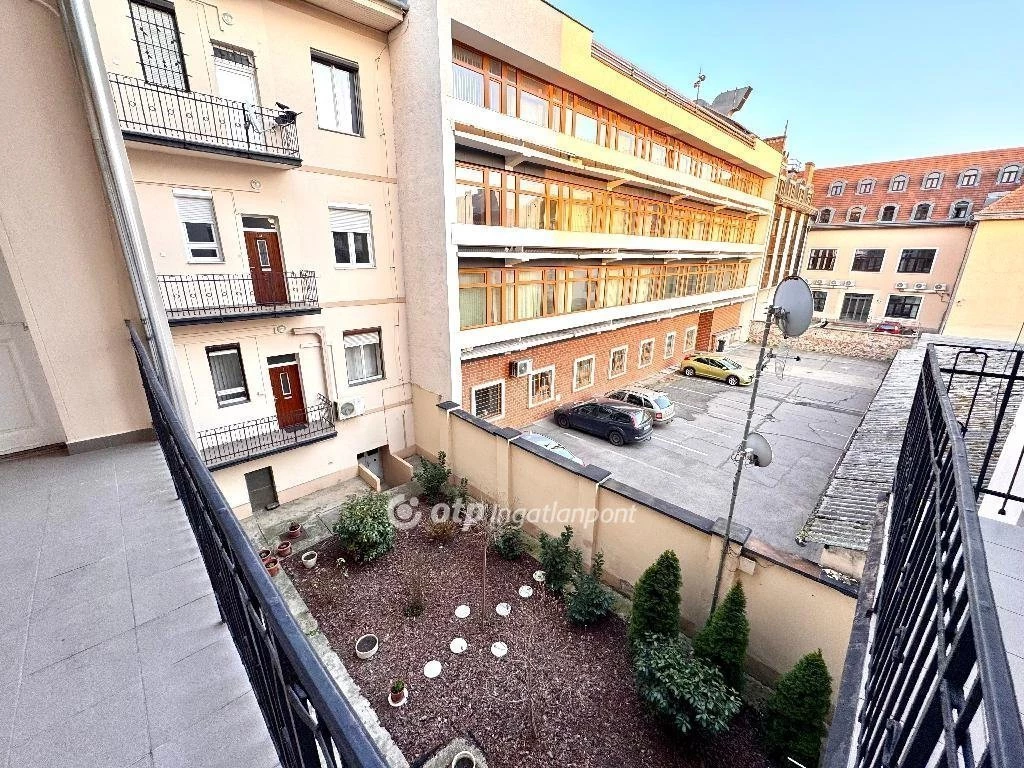 For sale brick flat, Győr, Győr-Belváros