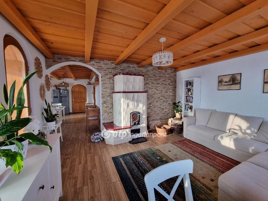 c3-1-name c2-1-name, Bakonyjákó