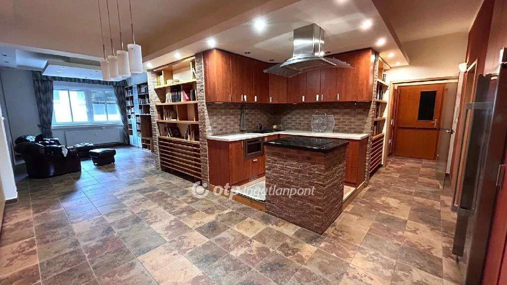 Eladó Lakás, Győr