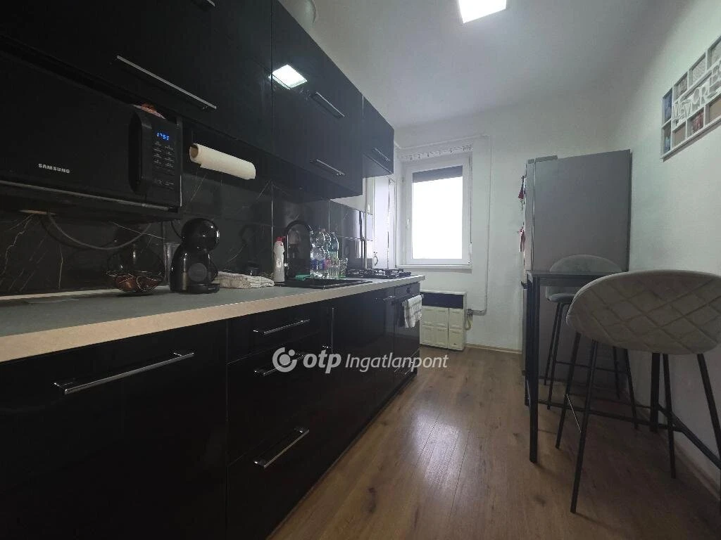 c3-1-name c2-19-name, Pápa