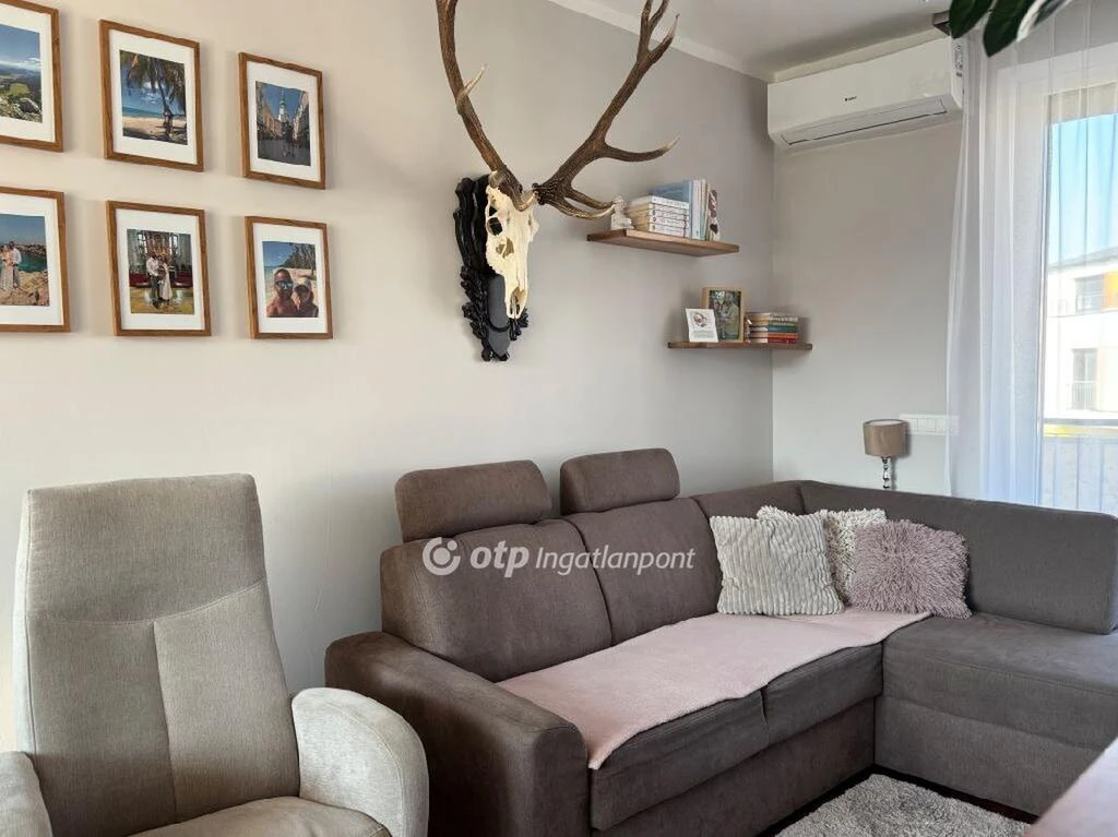 Eladó Lakás, Mosonmagyaróvár