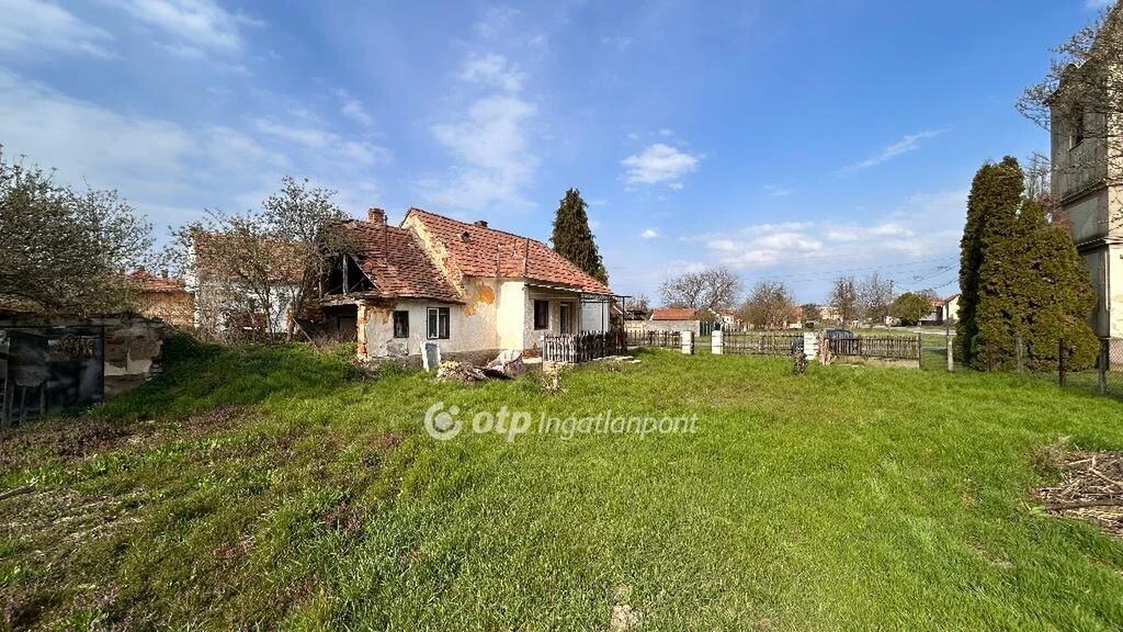 Eladó Ház, Kenyeri