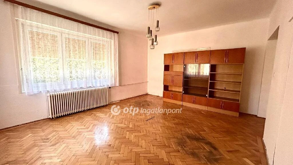 Eladó Lakás, Győr