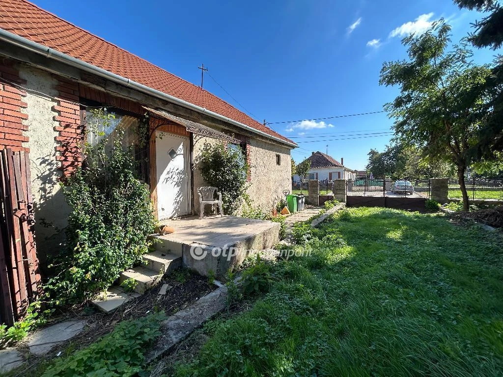 c3-1-name c2-1-name, Dunaszeg