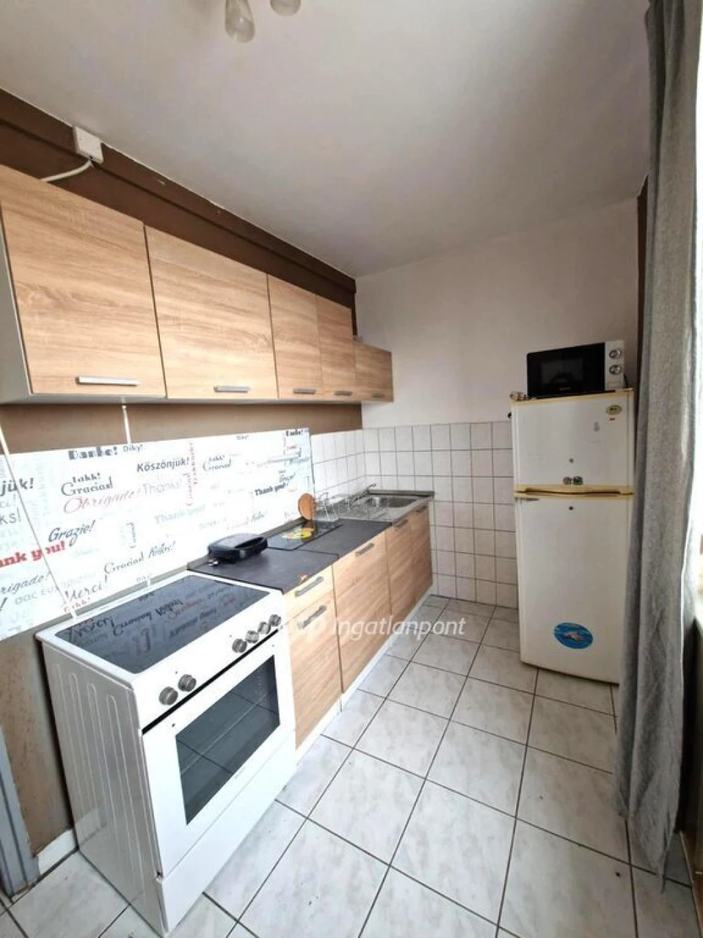 Eladó Lakás, Mosonmagyaróvár