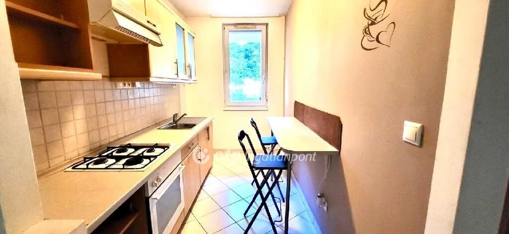 Eladó Lakás, Győr