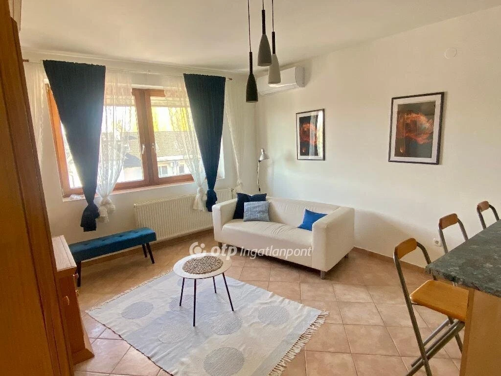 Eladó Lakás, Győr