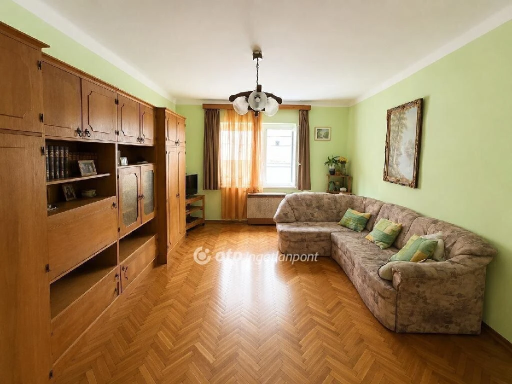 c3-1-name c2-19-name, Győr, Győr-Belváros