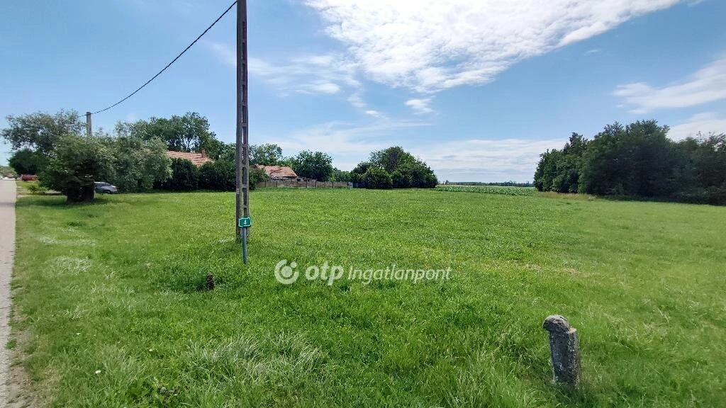 Eladó Telek, Fehértó