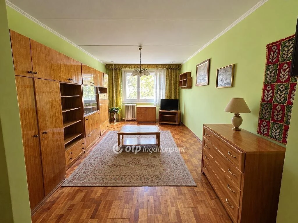 Eladó Lakás, Győr