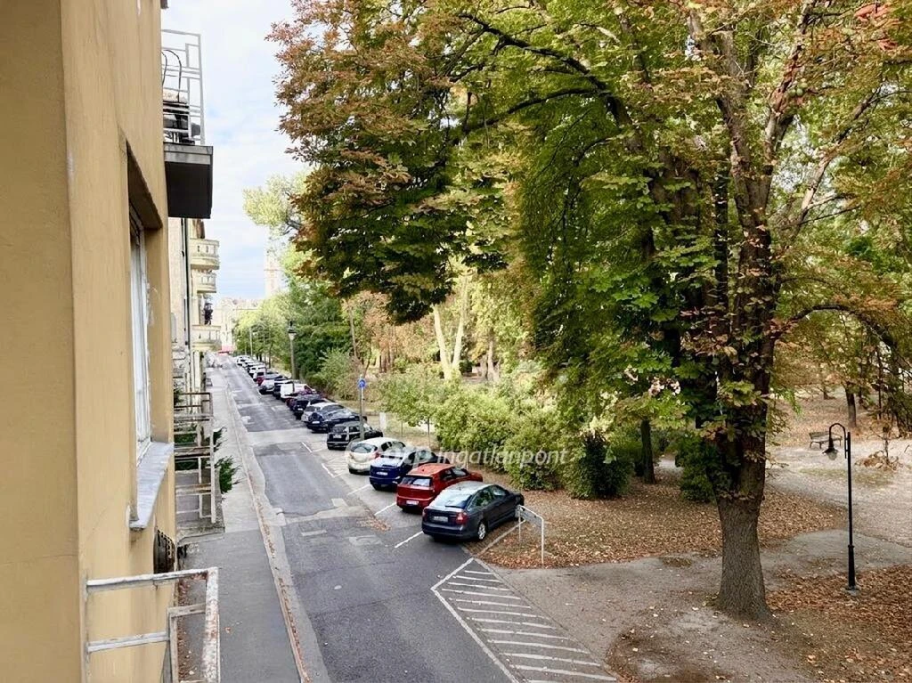 Eladó Lakás, Győr