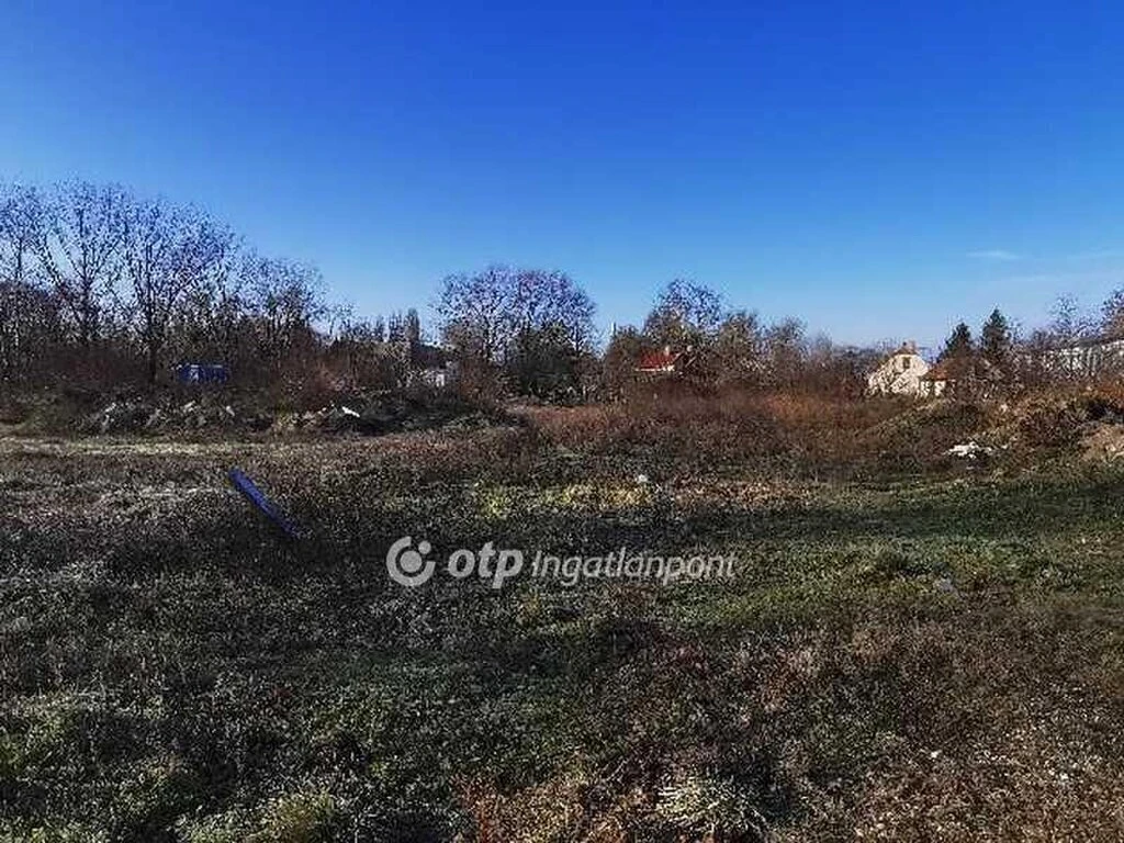 Eladó Telek, Csorna