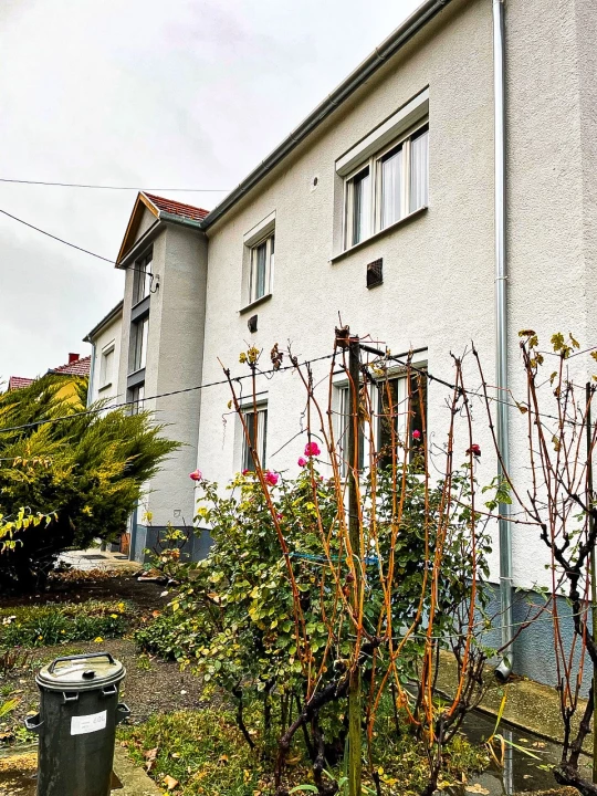 For sale brick flat, Kecskemét