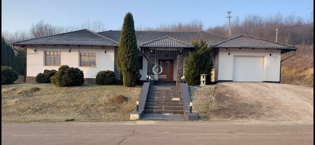 Eladó Ház, Ózd Roób József út 79.990.000 Ft