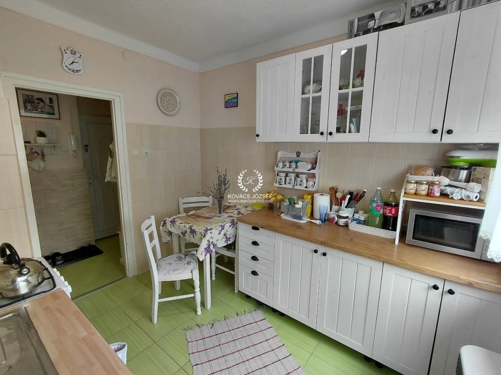 Eladó Lakás, Ózd Vajda János utca 12.300.000 Ft