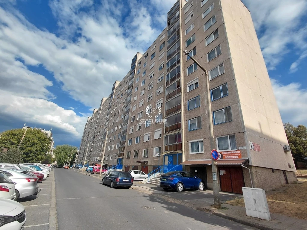 Eladó Lakás, Ózd Vasvár út 14.700.000 Ft