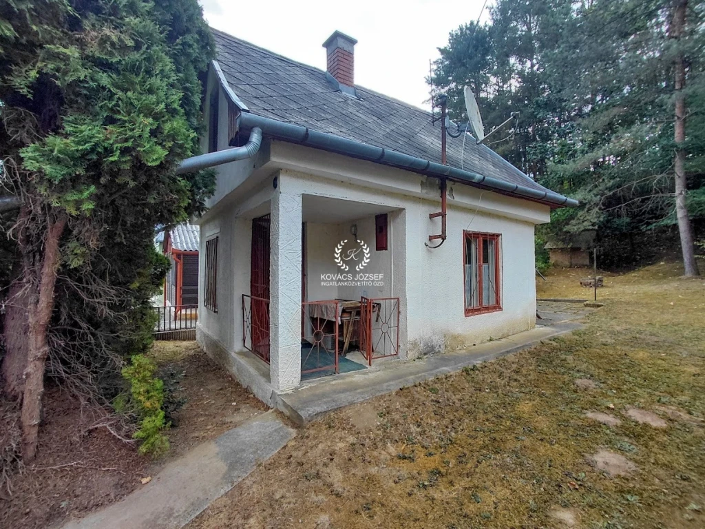 Eladó Nyaraló, Arló Kohász út 6.500.000 Ft