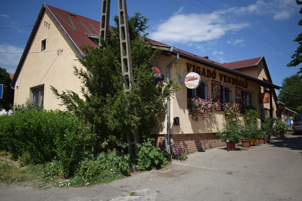 c3-1-name c2-80-name, Pécs, Nagyárpád
