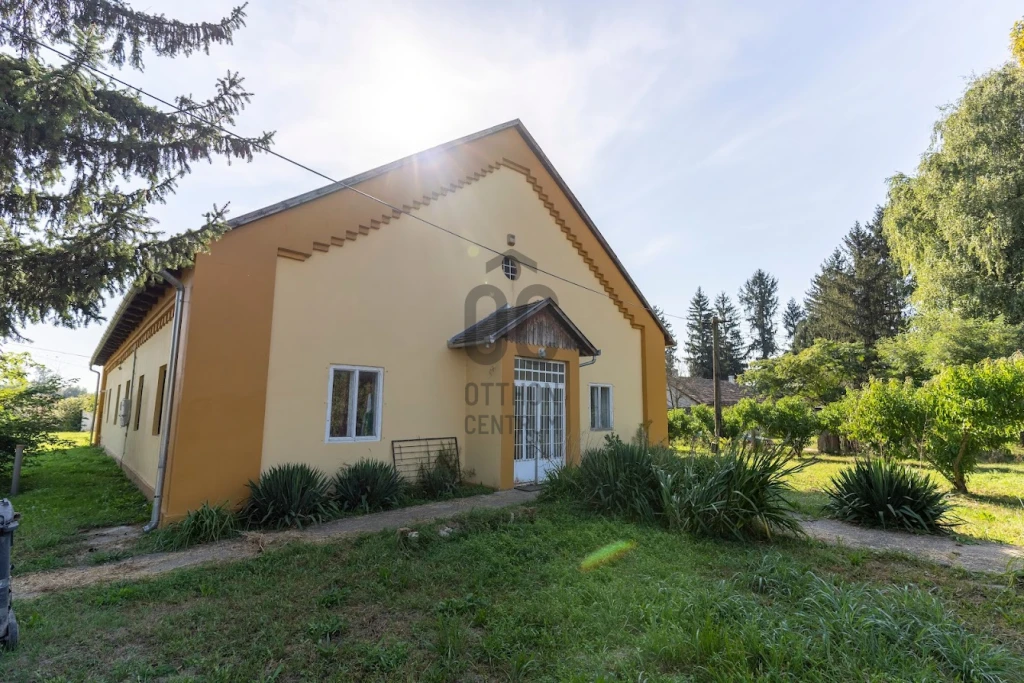 Eladó családi ház, Kisszentmárton, Kisszentmárton