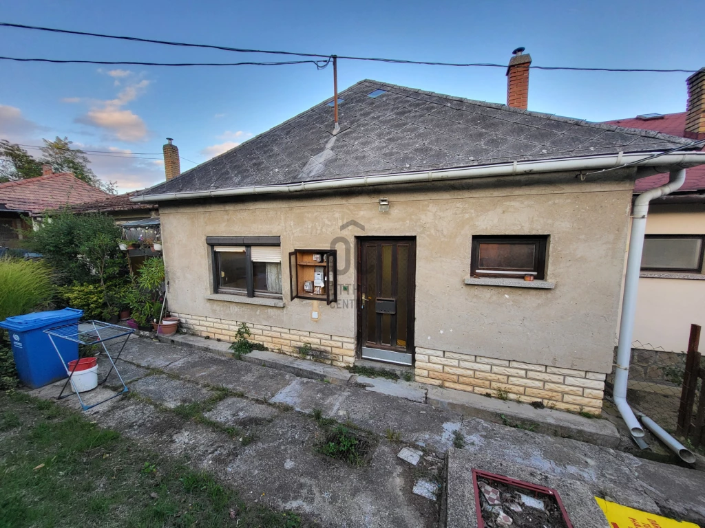 For sale brick flat, Pécs, Hird