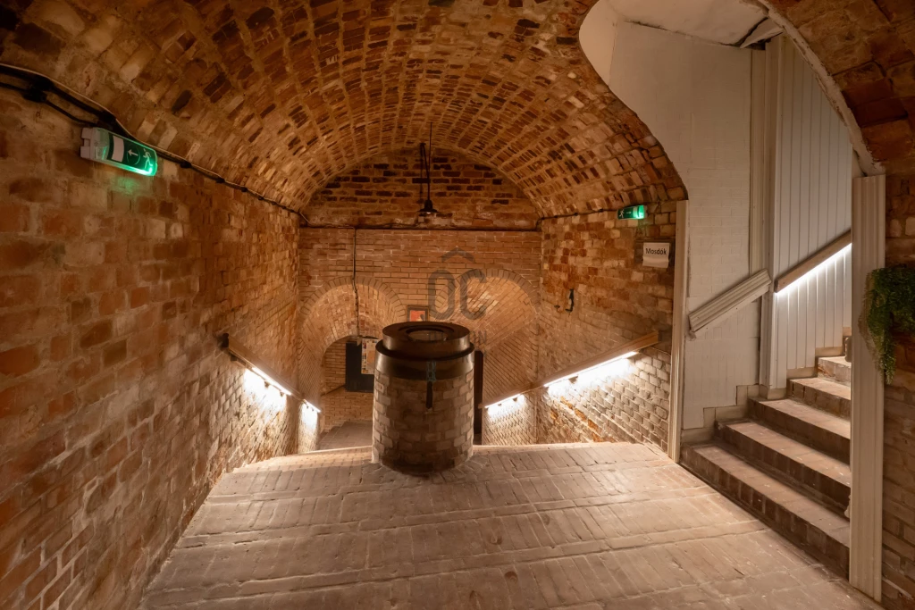 Eladó vendéglő, étterem, Pécs, Belváros