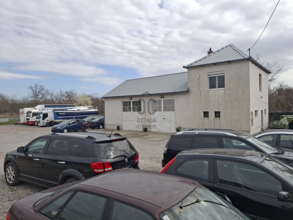 Eladó raktár, Pécs, Budai Város
