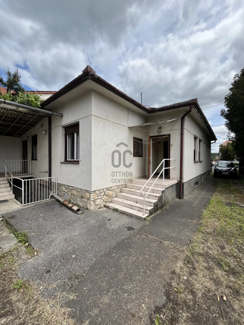 Eladó családi ház, Pécs, Bánom