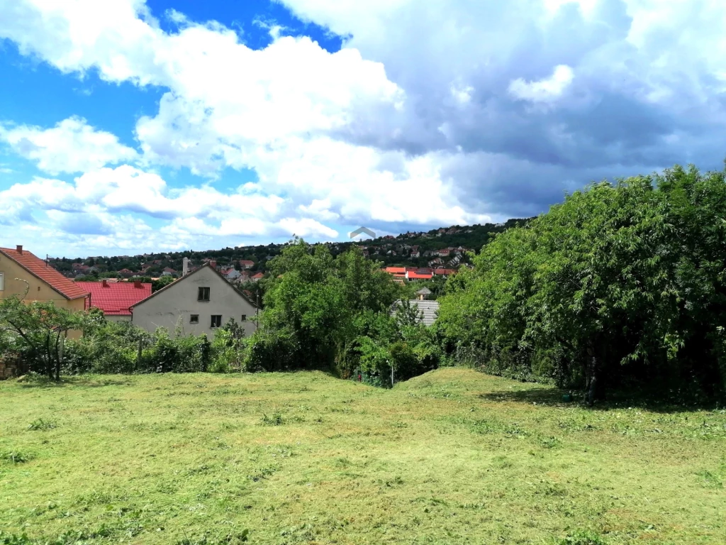 Eladó építési telek, Pécs, Mecsekoldal-Rigóder