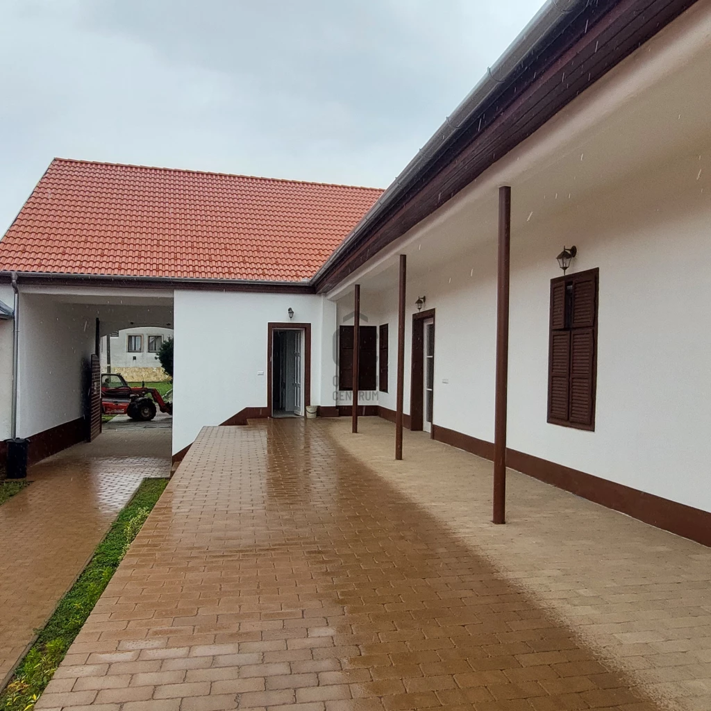 Eladó családi ház, Véménd, Véménd