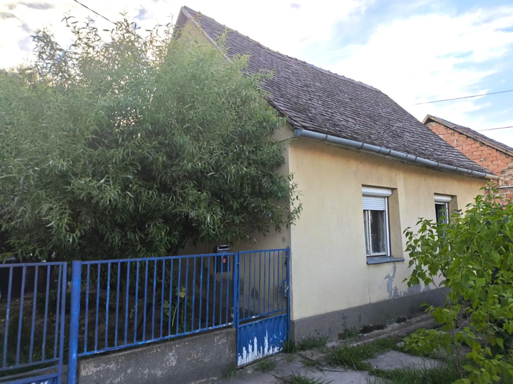 Eladó családi ház, Szentlőrinc, Szentlőrinc