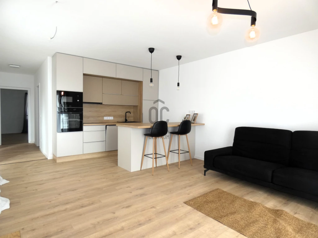 c3-1-name c2-2-name, Pécs, Ledina