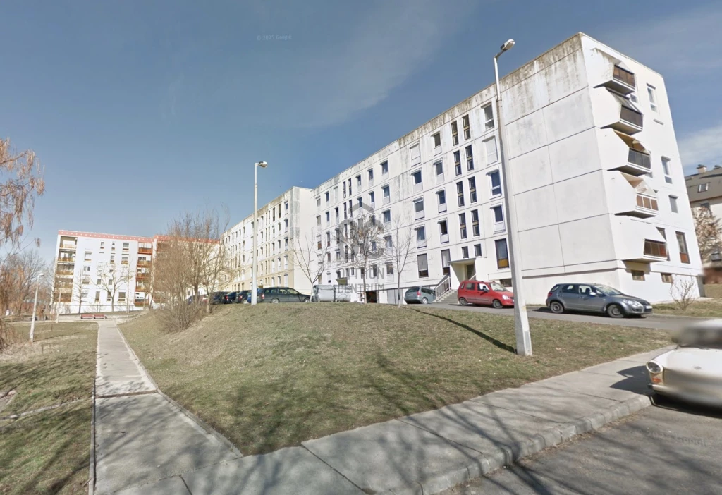 Eladó panellakás, Pécs, Kertváros-Rózsadomb, Illyés Gyula út