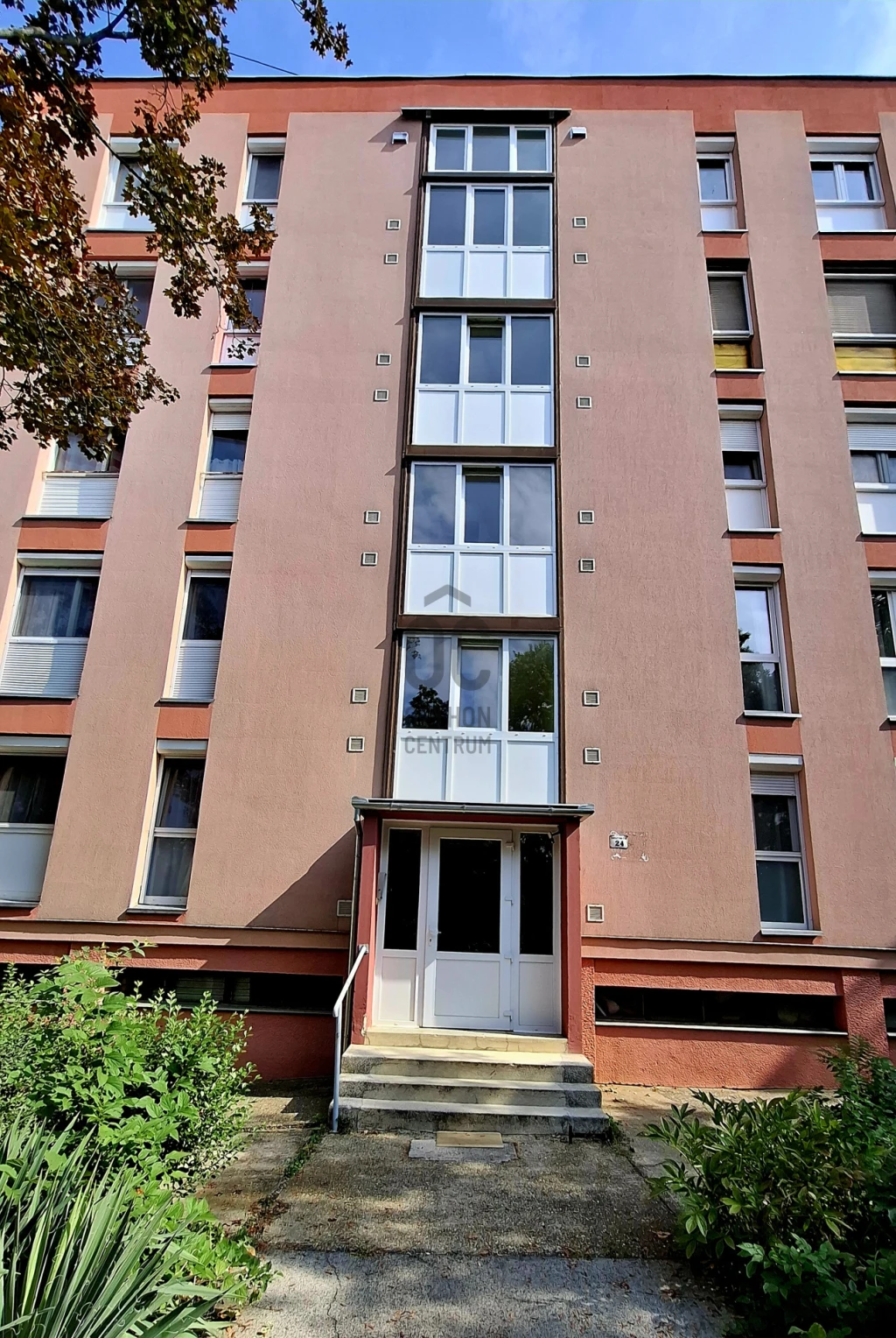 Eladó panellakás, Pécs, Kertváros