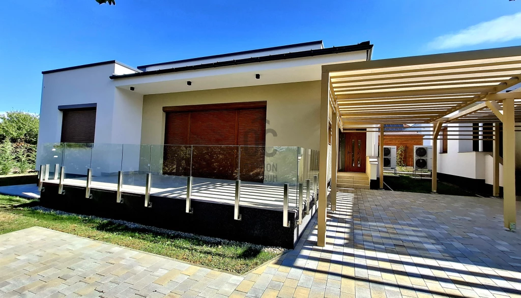 Eladó családi ház, Pécs, Kertváros-Rózsadomb