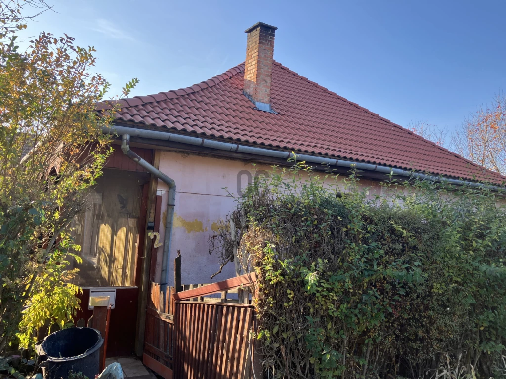 c3-1-name c2-1-name, Pécs, Pécs