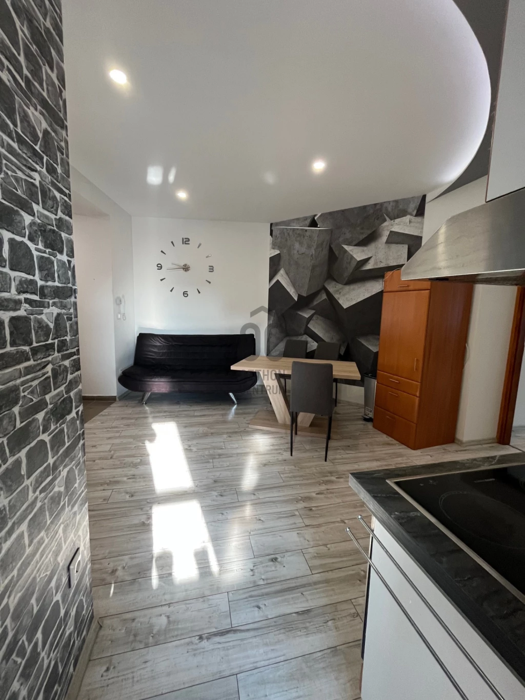 c3-2-name c2-19-name, Pécs, Belváros