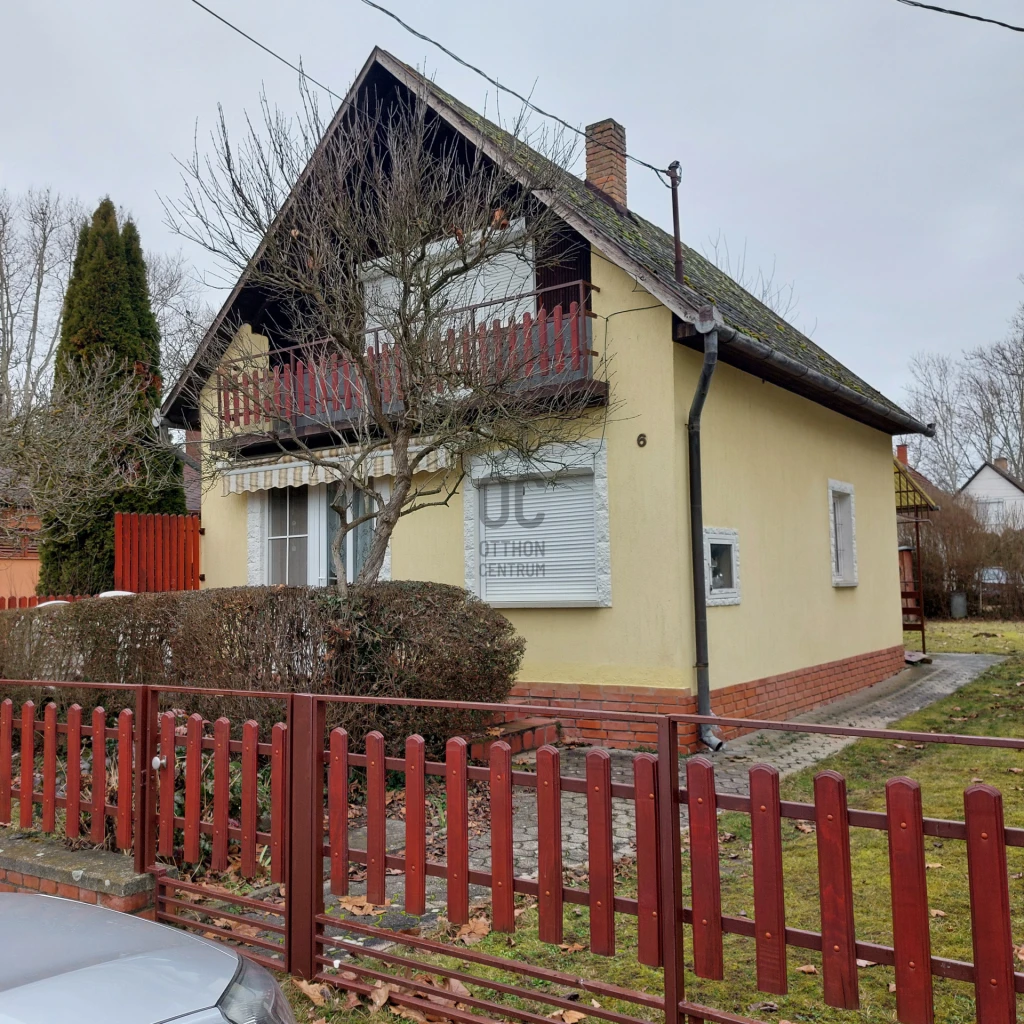 c3-1-name c2-63-name, Dombóvár, Gunarasfürdő