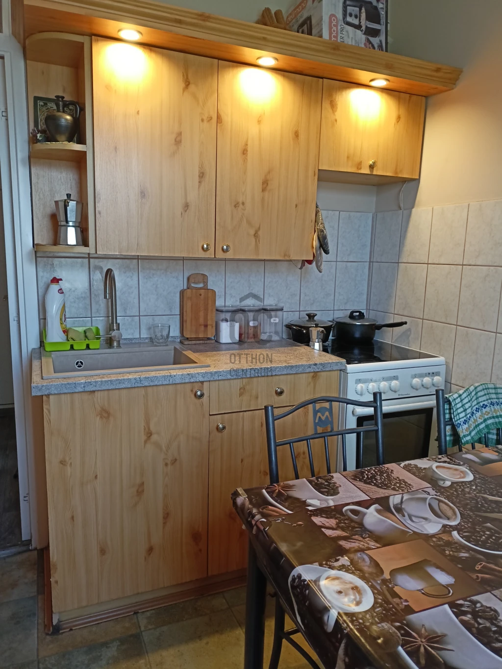 Eladó panellakás, Pécs, Kertváros-Rózsadomb