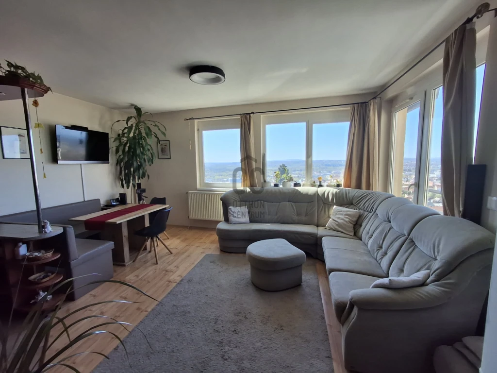 Eladó téglalakás, Pécs, Mecsekoldal-Havihegy