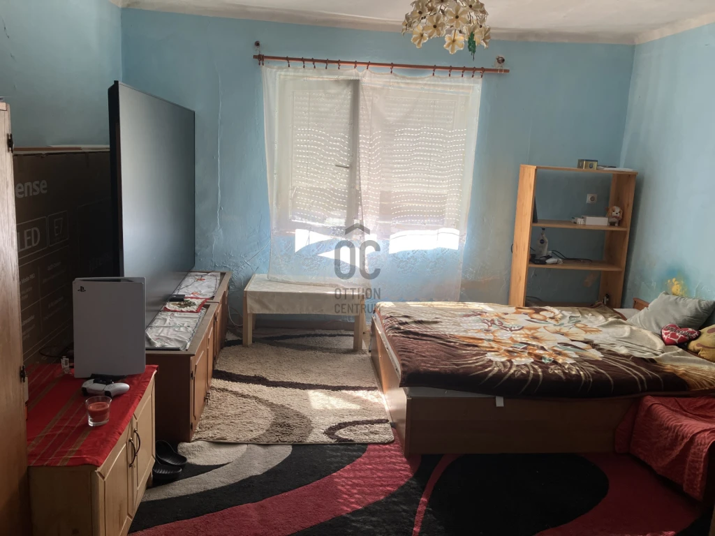 c3-1-name c2-1-name, Pellérd, Pellérd