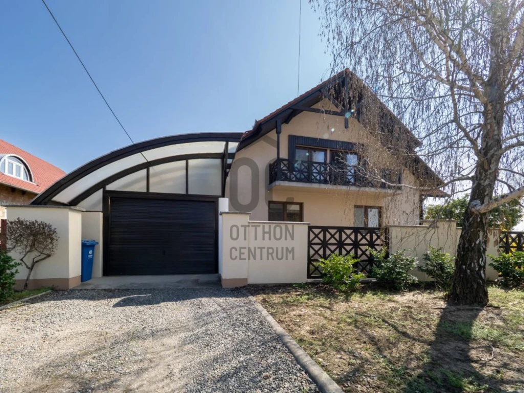 c3-1-name c2-1-name, Pécs, Pécs