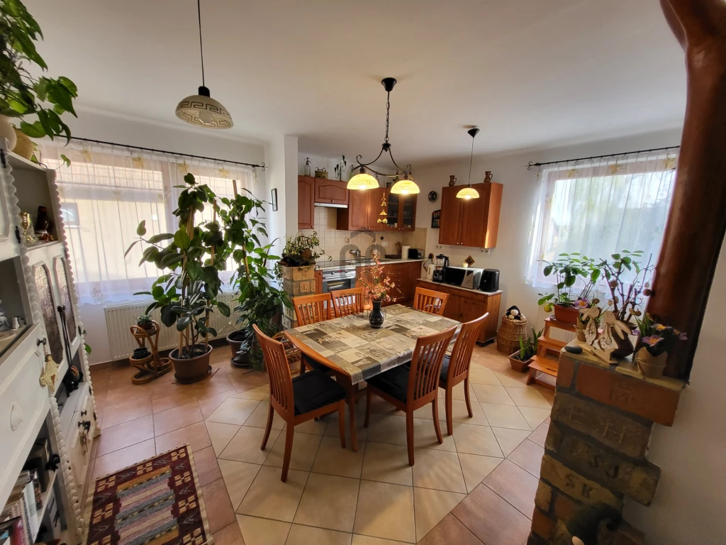 c3-1-name c2-1-name, Szederkény, Szederkény