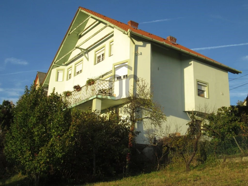 Eladó családi ház, Pécs, Mecsekoldal-Ürög