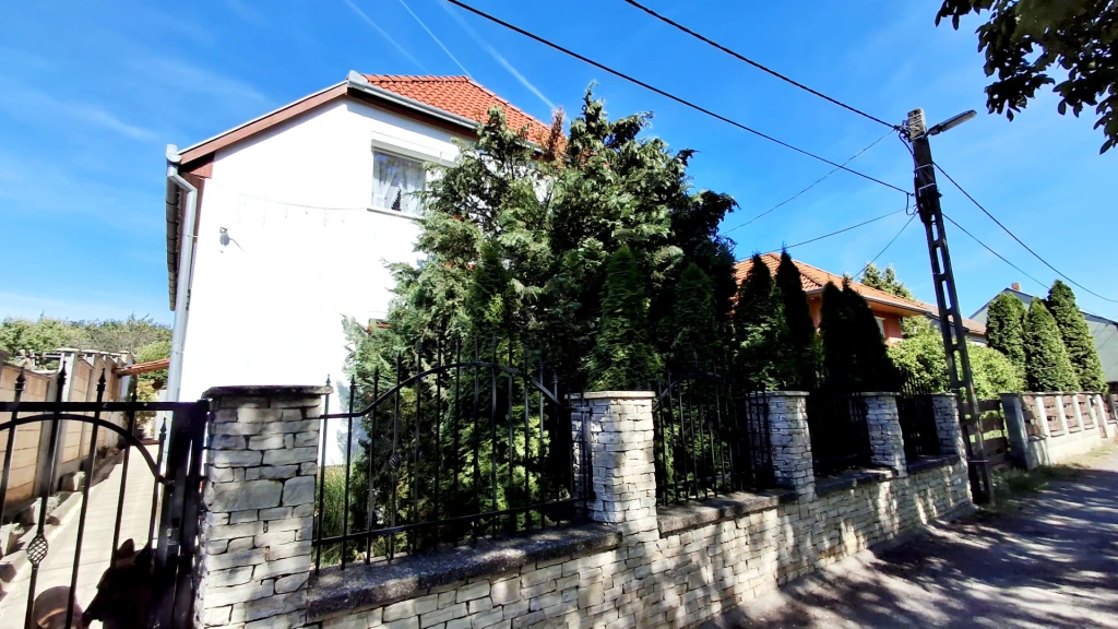 Eladó családi ház, Pécs, Pécs